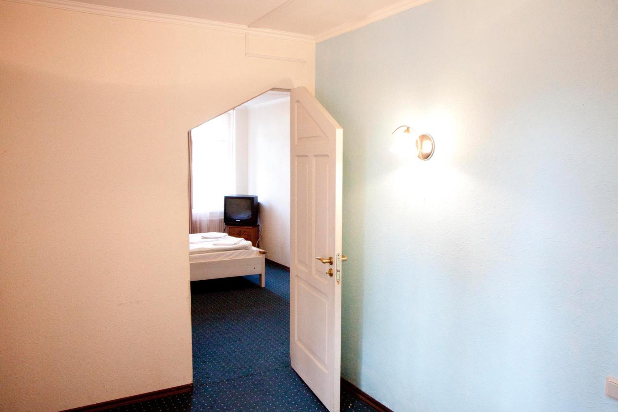 Sun Shine Apartments Jurmala Room photo